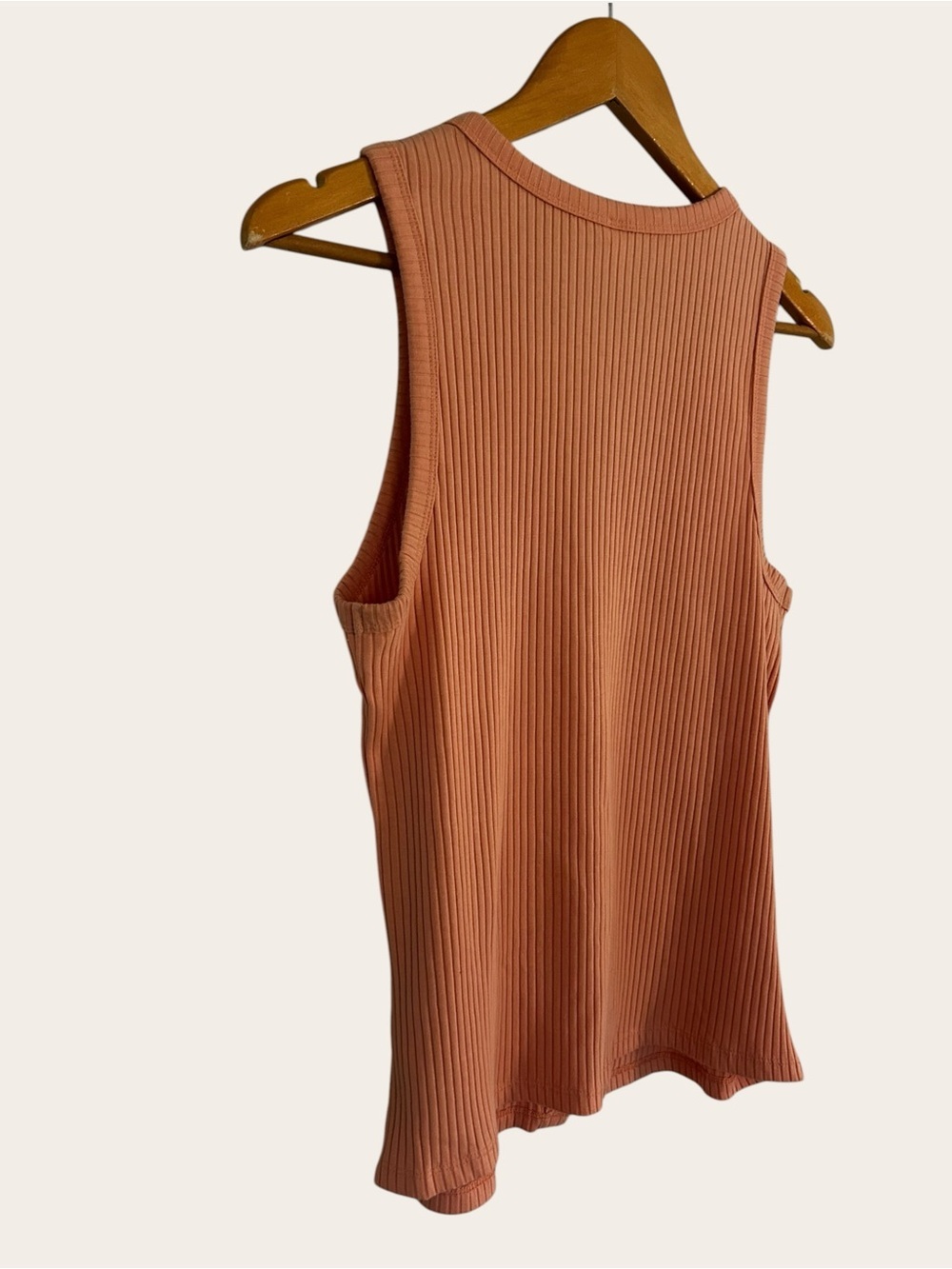 Old Navy Peach Ribbed Button-Front Tank - Picture 9 of 11